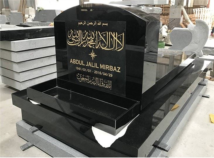 Africa Black Granite Tombstone 01